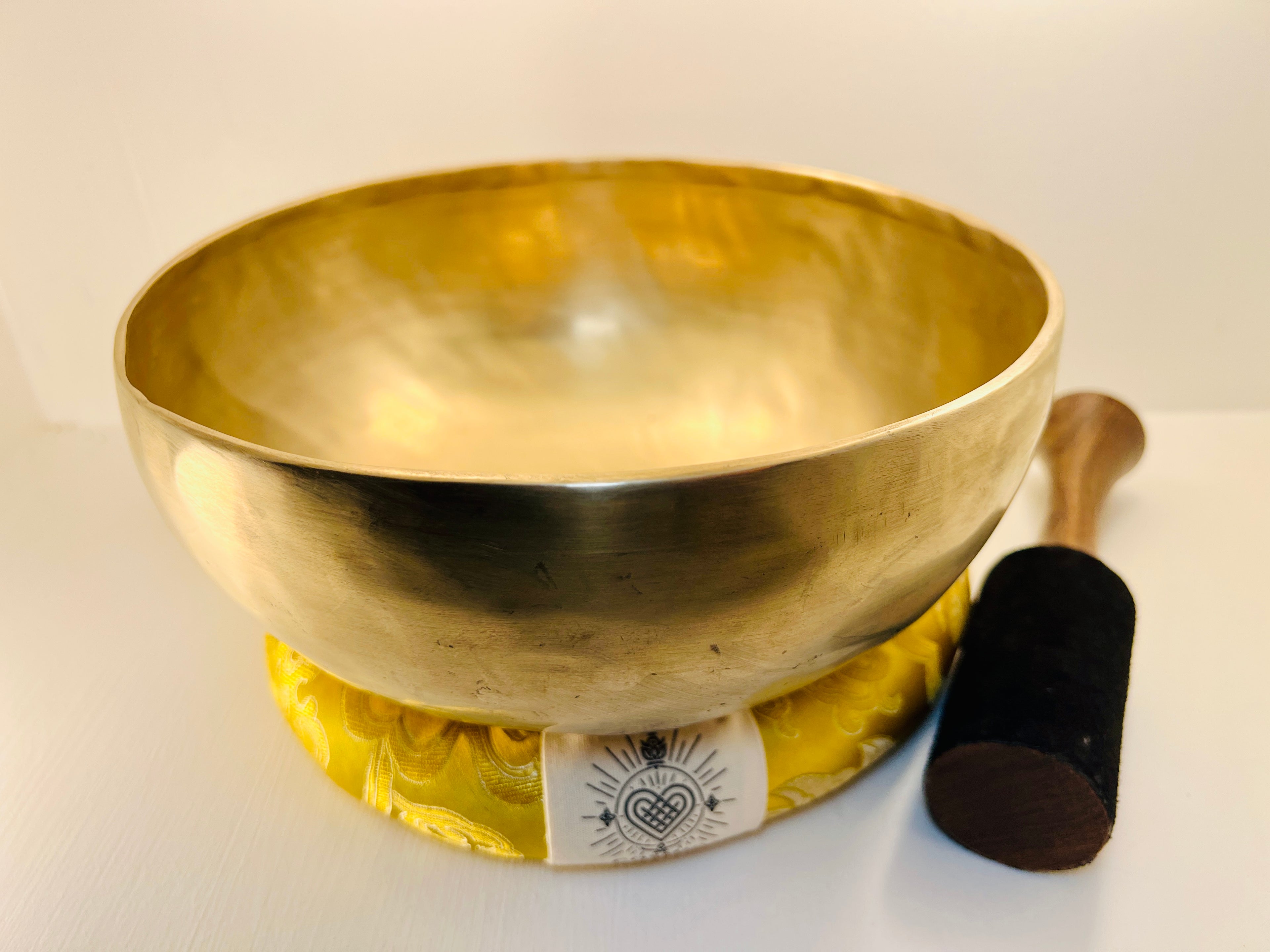 22cm Handmade 7 Metal Tibetan Singing Bowl, Sacral Chakra, D3